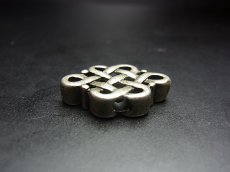 画像4: エンドレスノット（ベルべ・サンサーラ・無限の紐）チベット八吉祥紋・蔵銀製/シルバー色 (4)