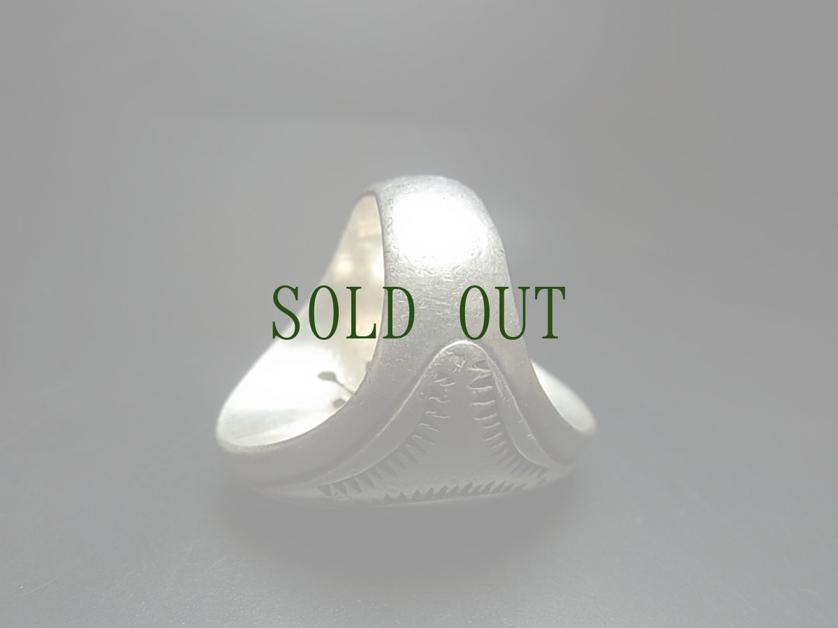 画像4: ネイティブ・アメリカン（インディアン）のヴィンテージ・シルバー925リング・ターコイズ　（13号） (4)