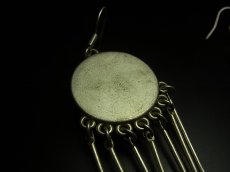 画像5: ミャオ族（苗族）の苗銀製・刺繍古裂ピアス/  Miao Old embroidery earrings　 (5)
