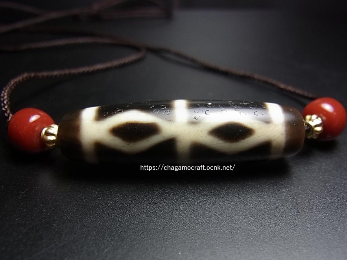 画像3: ジービーズ( dzi mig dorje gu pa  ）特殊金剛天珠（ブッダ六眼宝瓶天珠） の首飾り (3)