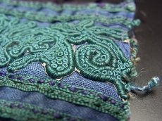 画像3: 【打籽繍】貴州省・雲南省　苗族（ミャオ族）の刺繍古裂 old embroidery of  Miao (3)