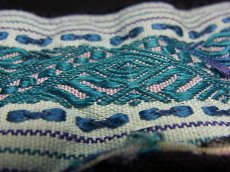 画像3: 貴州省・侗族（トン族）の刺繍古裂 old embroidery of  Dong (3)