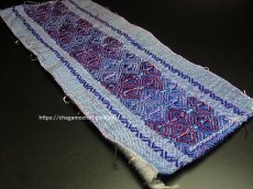 画像1: 貴州省・雲南省　苗族（ミャオ族）の刺繍古裂 old embroidery of  Miao (1)