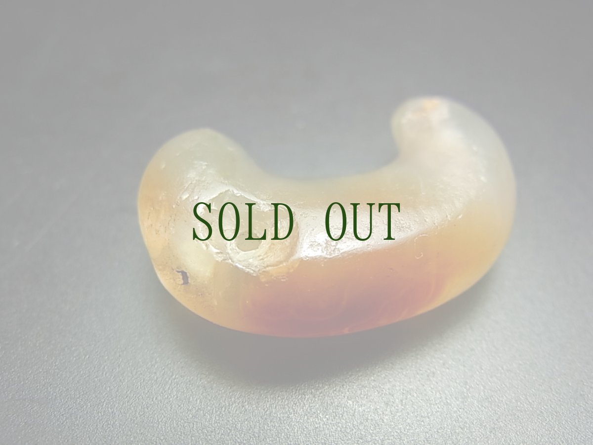 画像5: 古墳時代・瑪瑙製勾玉（Ancient Magatama、kofun period） (5)