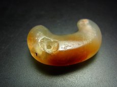 画像5: 古墳時代・瑪瑙製勾玉（Ancient Magatama、kofun period） (5)