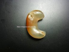 画像1: 古墳時代・瑪瑙製勾玉（Ancient Magatama、kofun period） (1)