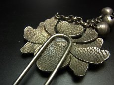画像5: ミャオ族（苗族）の髪留め/かんざし（苗銀製）・牡丹・翠色石付　Traditional hair ornament, Kanzashi of Miao (5)