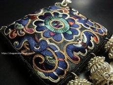画像6: ミャオ族の刺繍古裂（龍と蝶々・花・鳥）のシルバーネックレス(苗銀製)（剪紙破線繍/ Split thread stitch） (6)
