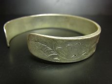 画像5: 貴州省ミャオ族の刺繍古裂バングル(苗銀)　Old embroidery Miao silver bangle　 (5)
