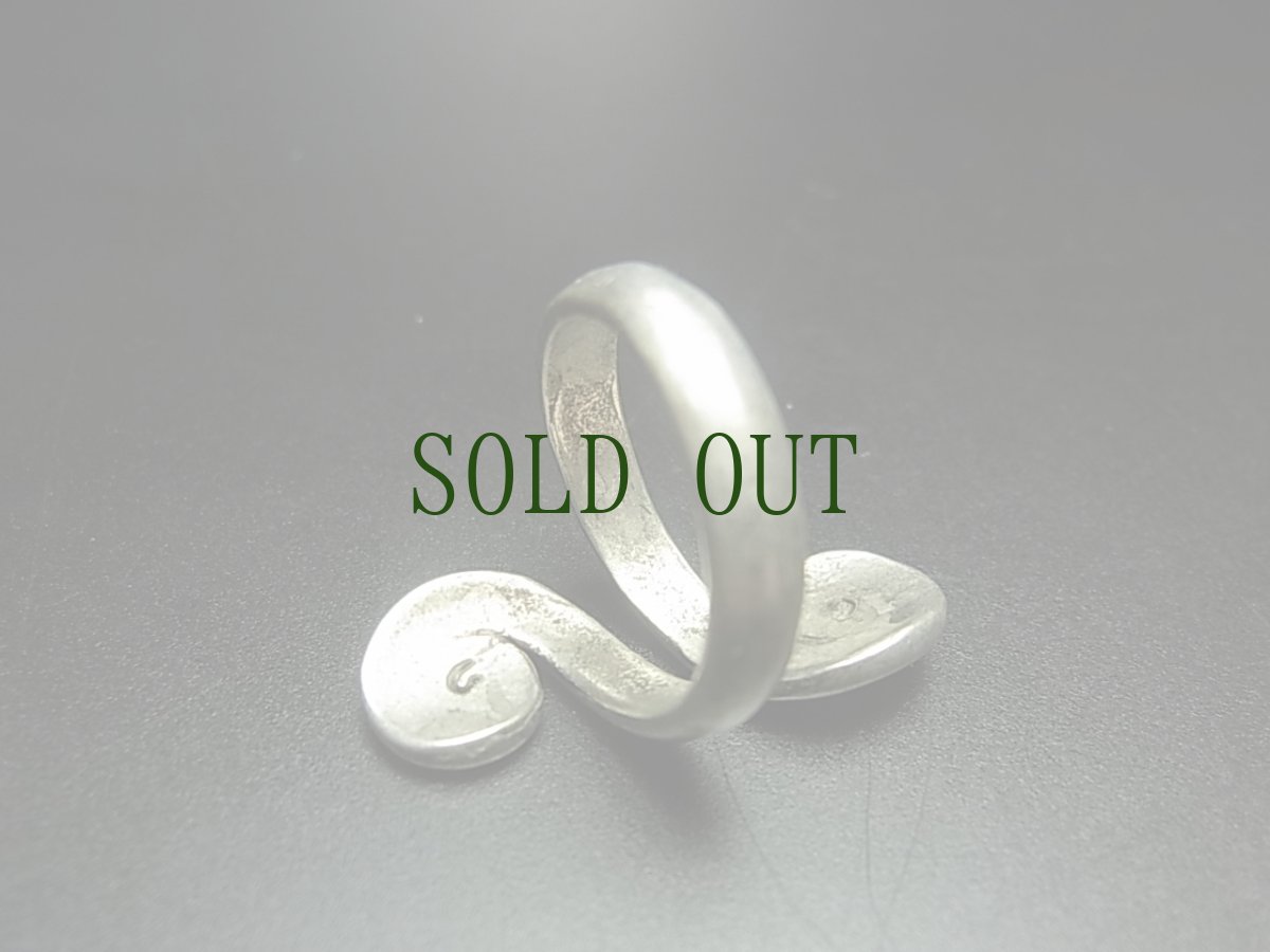 画像4: 貴州苗族のシルバーリング(ミャオ銀)　トライバルデザイン・渦巻 (4)