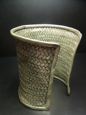 画像4: 貴州ミャオ族のシルバーバングル(ミャオ銀)　編み　約78 mm (4)