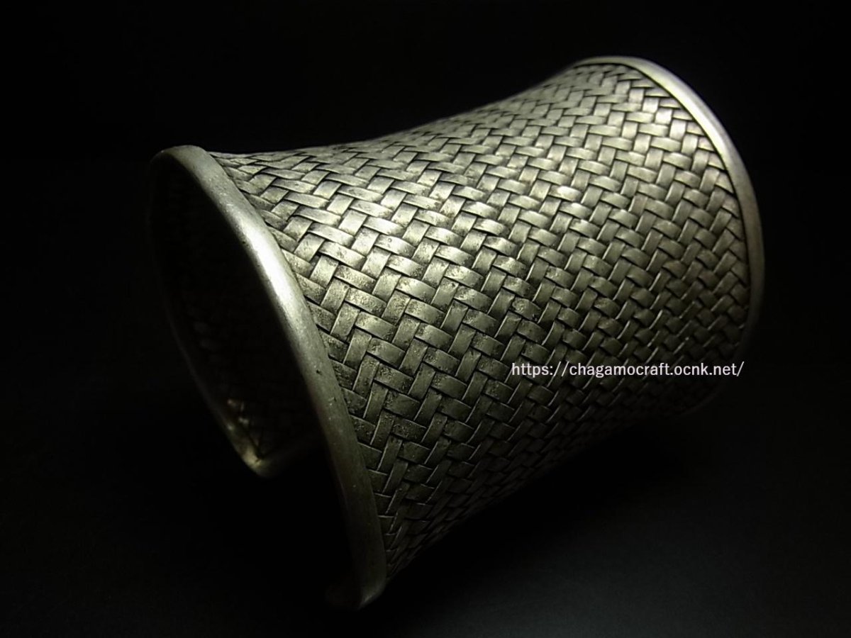 画像1: 貴州ミャオ族のシルバーバングル(ミャオ銀)　編み　約78 mm (1)