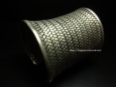 画像1: 貴州ミャオ族のシルバーバングル(ミャオ銀)　編み　約78 mm (1)