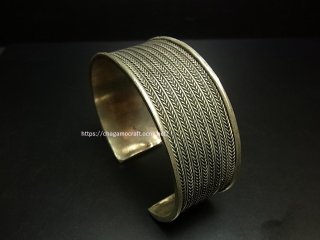 山岳民族衣装・シルバーアクセサリー・刺繍(雲南・貴州ミャオ族