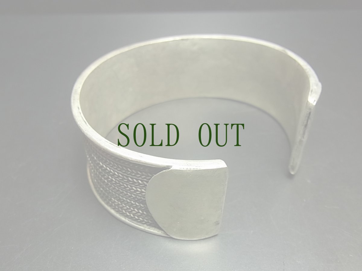 画像4: 貴州ミャオ族のシルバーバングル(ミャオ銀)　 線・小 (4)