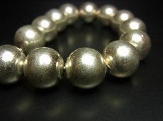 画像2: ミャオ族（苗族）のシルバーブレスレット（苗銀製）丸玉 (2)