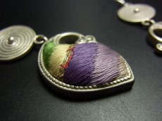 画像3: ミャオ族（苗族）の苗銀製・刺繍古裂ピアス/  Miao Old embroidery earrings　 (3)