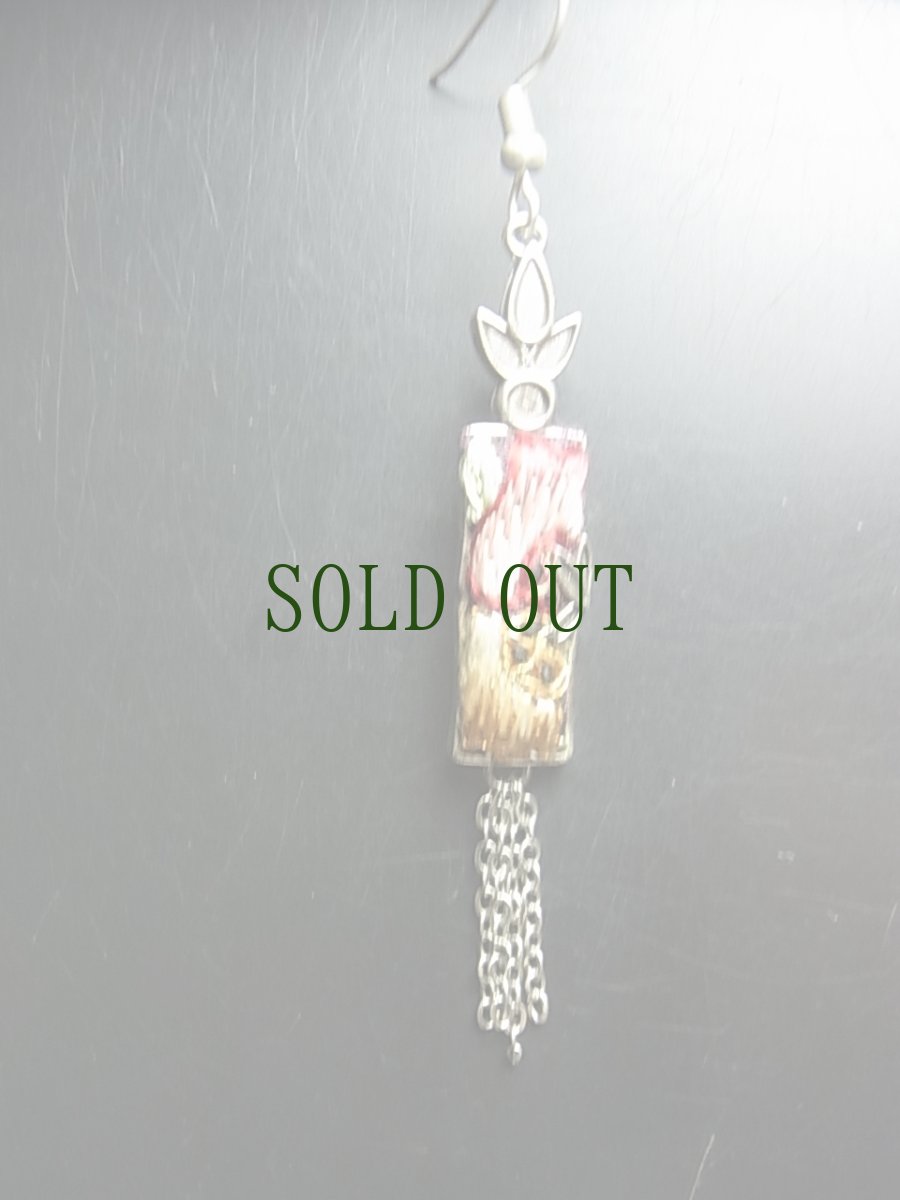 画像4: ミャオ族（苗族）の苗銀製・刺繍古裂ピアス/  Miao Old embroidery earrings　 (4)