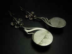 画像5: ミャオ族（苗族）の苗銀製・刺繍古裂ピアス/  Miao Old embroidery earrings　 (5)