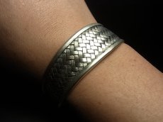 画像5: 貴州ミャオ族のシルバーバングル(ミャオ銀) 編み 小 (5)