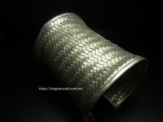 画像1: 貴州ミャオ族のシルバーバングル(ミャオ銀) 編み・大 (1)