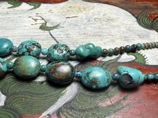 画像4: チベタン・オールドターコイズ(yu)のネックレス　（Old tibetan  turquoise）約45ℊ (4)