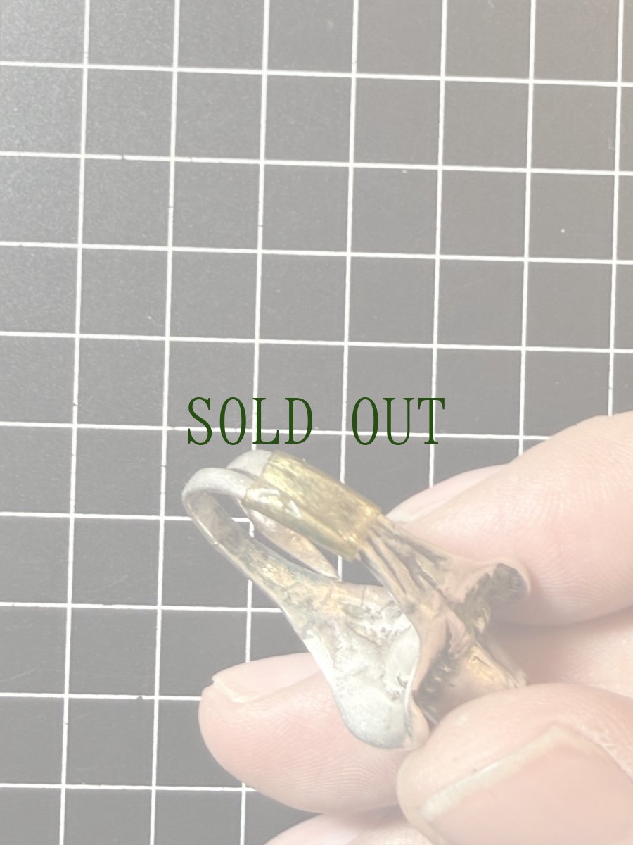 画像7: アンティーク・チベタンコーラル（山珊瑚)の銀製リングOld Tibetan  silver ring with coral (7)