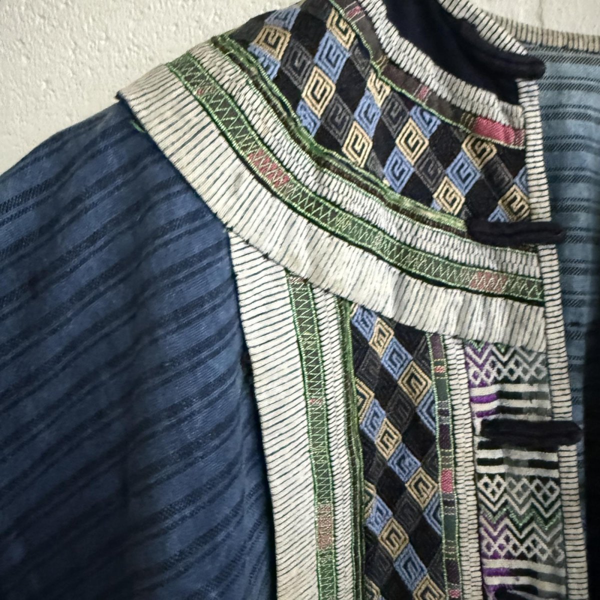 画像7: 雲南省麻栗坡　彝族（イ族・白倮人）·（Malipo Bai luo YI ）上衣（アンティーク・コレクション） (7)