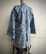 画像7: ガージアミャオ族（革家苗族/Ge jia Miao）藍印花布マオカラージャケット（木綿・藍染ろうけつ染め）ユニセックス (7)
