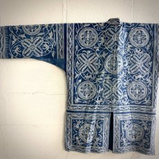 画像3: ガージアミャオ族（革家苗族/Ge jia Miao）藍印花布マオカラージャケット（木綿・藍染ろうけつ染め）ユニセックス (3)