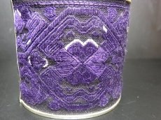 画像3: 貴州省ミャオ族の刺繍古裂バングル(苗銀)　Old embroidery Miao silver bangle　 (3)