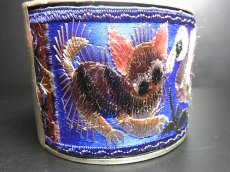 画像3: 貴州省ミャオ族の刺繍古裂バングル(苗銀)　Old embroidery Miao silver bangle　 (3)