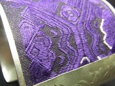 画像4: 貴州省ミャオ族の刺繍古裂バングル(苗銀)　Old embroidery Miao silver bangle　 (4)