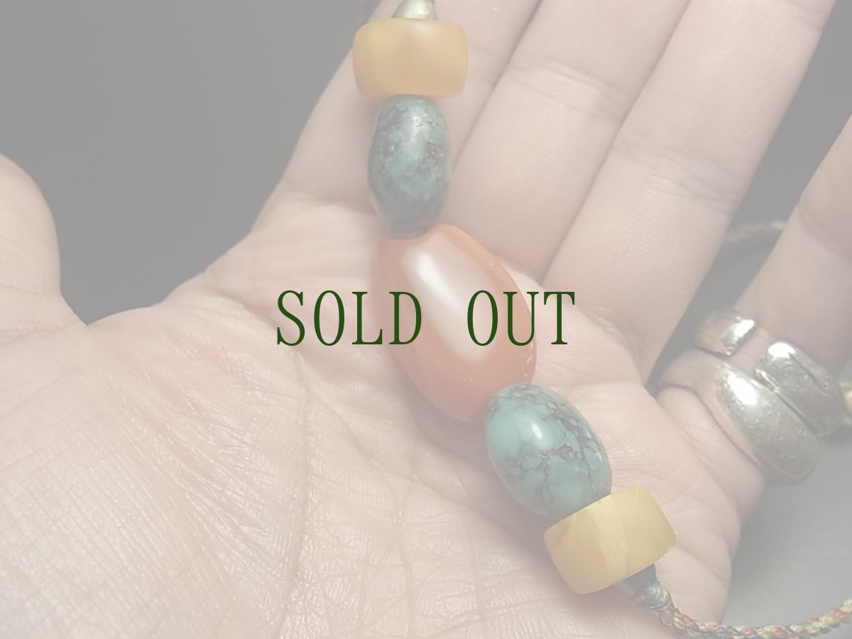 画像7: チベタン・ペマラカ、ターコイズ（YU）と琥珀玉のチョーカーネックレス　（ tibetan beads neckless） (7)