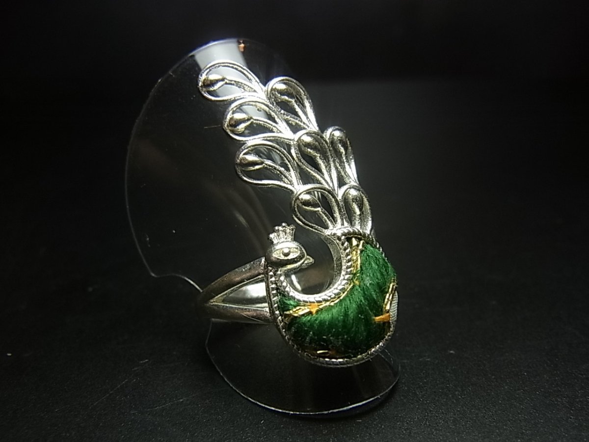 画像1: 貴州ミャオ族の刺繍古裂リング（苗銀製） (1)