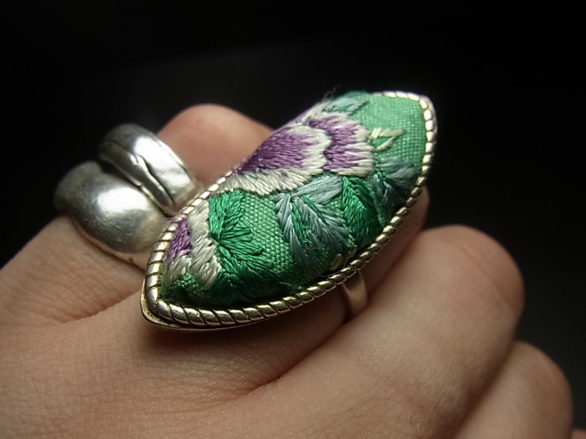 画像5: 貴州ミャオ族の刺繍古裂リング（苗銀製） (5)