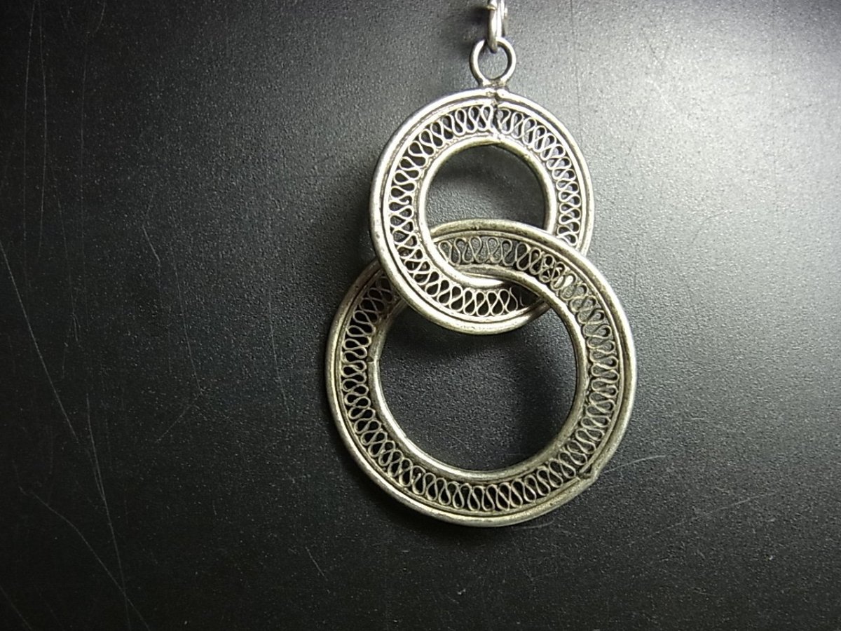 画像4: 貴州苗族（ミャオ族）の苗銀製トライバルピアス　　  (4)