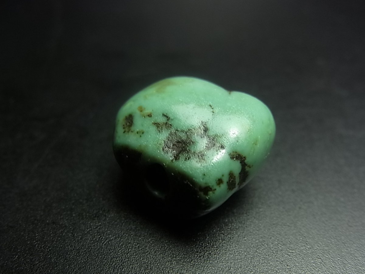 画像2: チベタン・アンティークターコイズ(yu)　（Old tibetan  turquoise） (2)