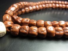 画像4: 老百香子菩提樹と賽子珠の御数珠　(Tibetan  bai xiang zi mala）　7mm珠　108玉 (4)