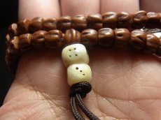 画像6: 老百香子菩提樹と賽子珠の御数珠　(Tibetan  bai xiang zi mala）　7mm珠　108玉 (6)