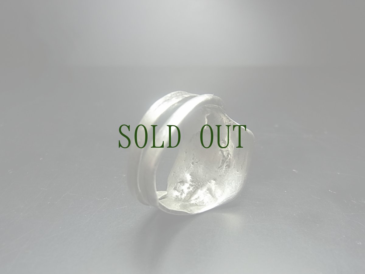 画像5: アンティーク・チベタンコーラル（山珊瑚)の銀製リングOld Tibetan  silver ring with coral (5)