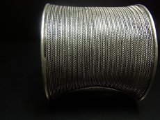 画像3: 貴州ミャオ族のシルバーバングル(ミャオ銀)　 線・大 (3)