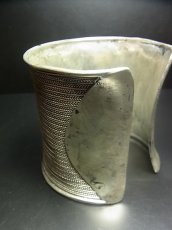 画像4: 貴州ミャオ族のシルバーバングル(ミャオ銀)　 線・大 (4)