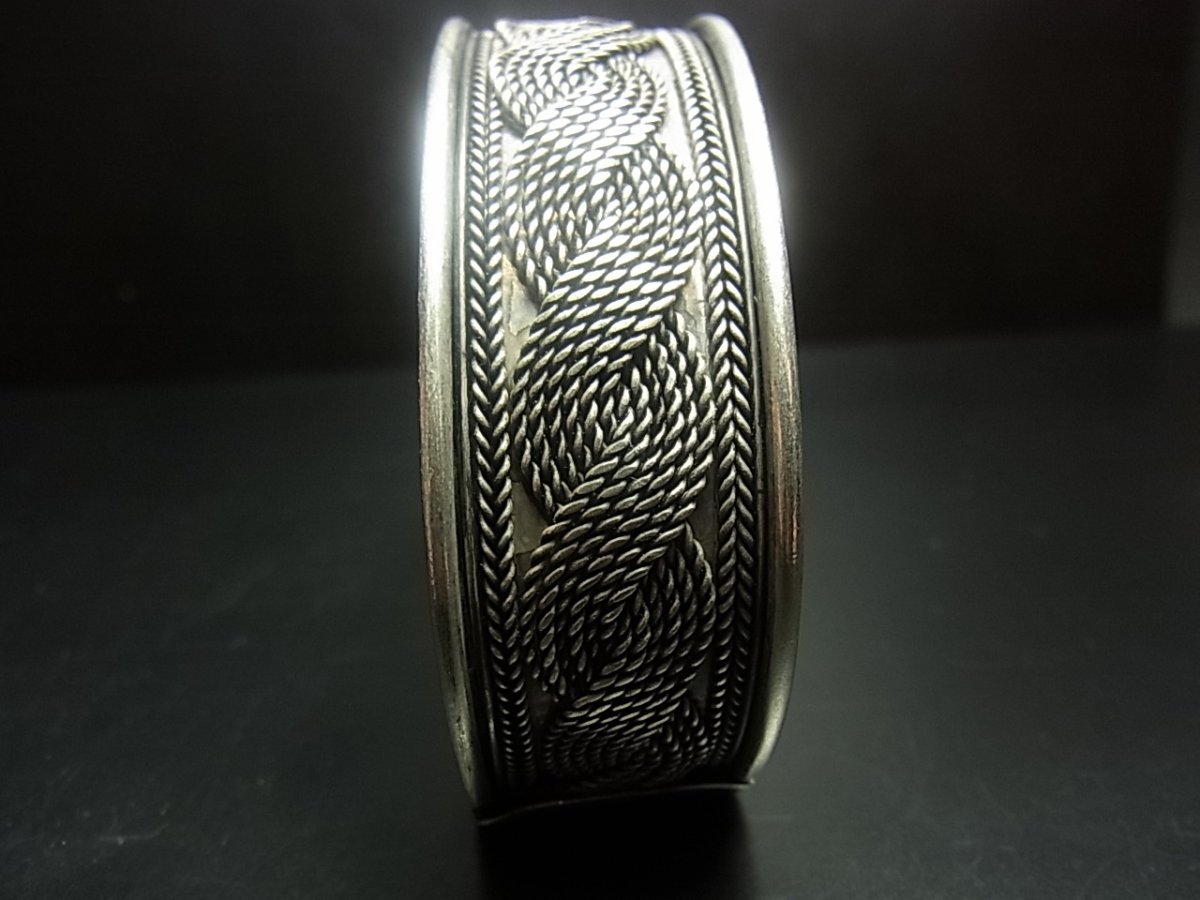 画像3: 貴州ミャオ族のシルバーバングル(ミャオ銀)　波線・小 (3)