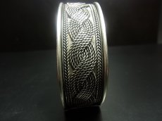 画像3: 貴州ミャオ族のシルバーバングル(ミャオ銀)　波線・小 (3)