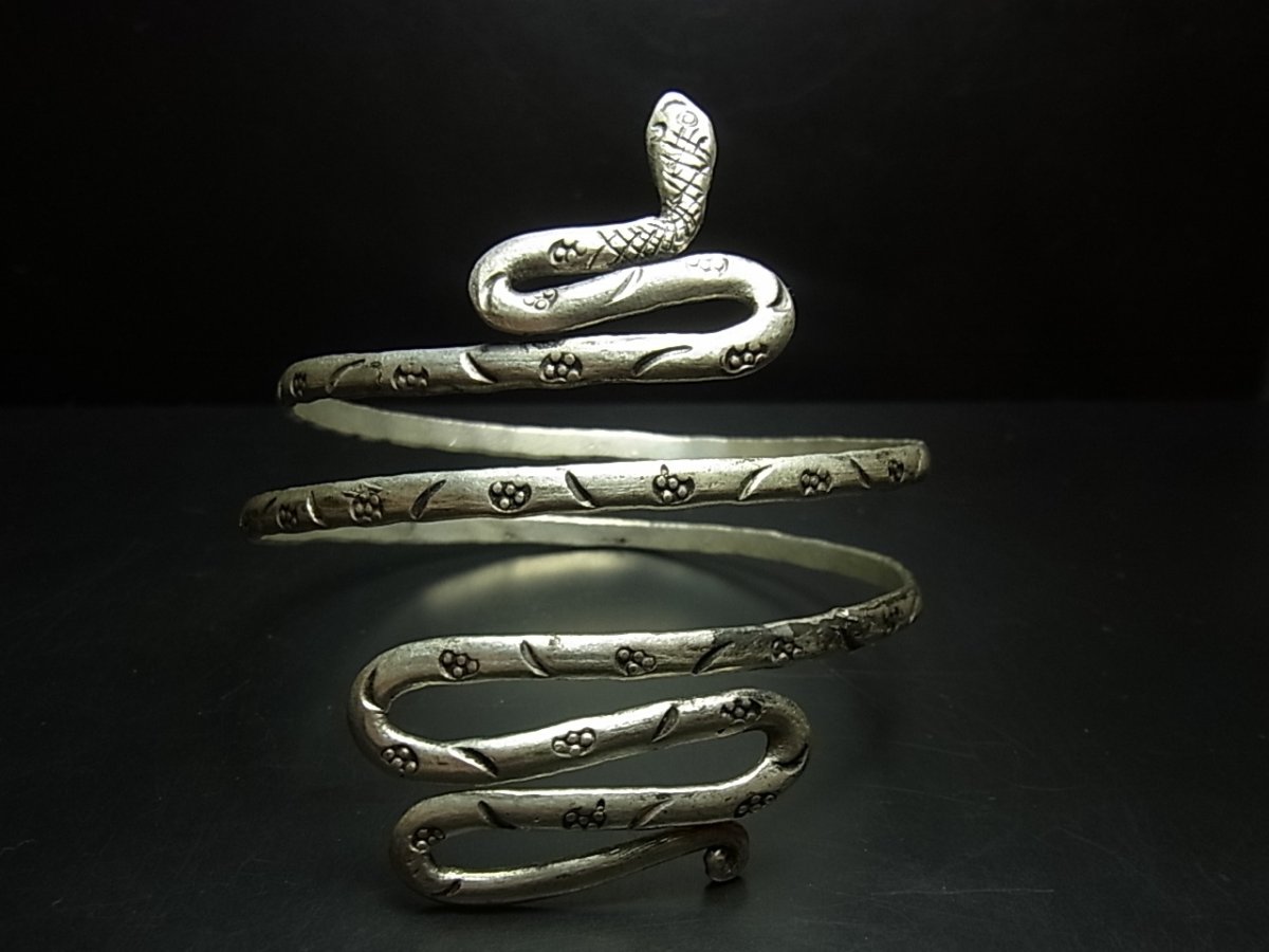 画像2: ミャオ族（苗族）のシルバーブレスレット（苗銀製）蛇・トラディショナル (2)