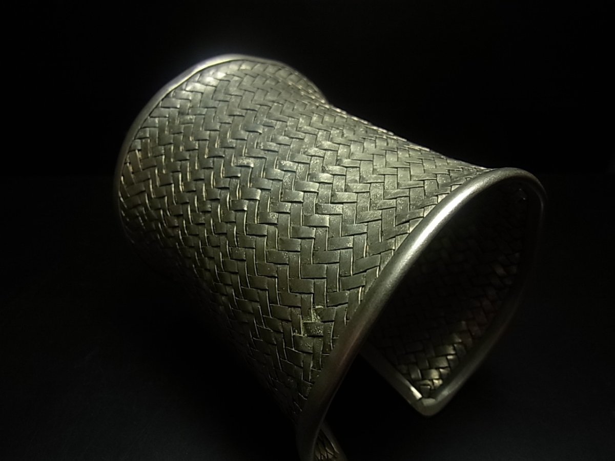 画像2: 貴州ミャオ族のシルバーバングル(ミャオ銀)　編み・大 (2)