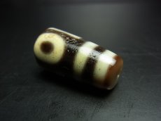 画像4: ジービーズ　３アイ( dzi mig sum pa )　チベット三眼天珠　 (4)