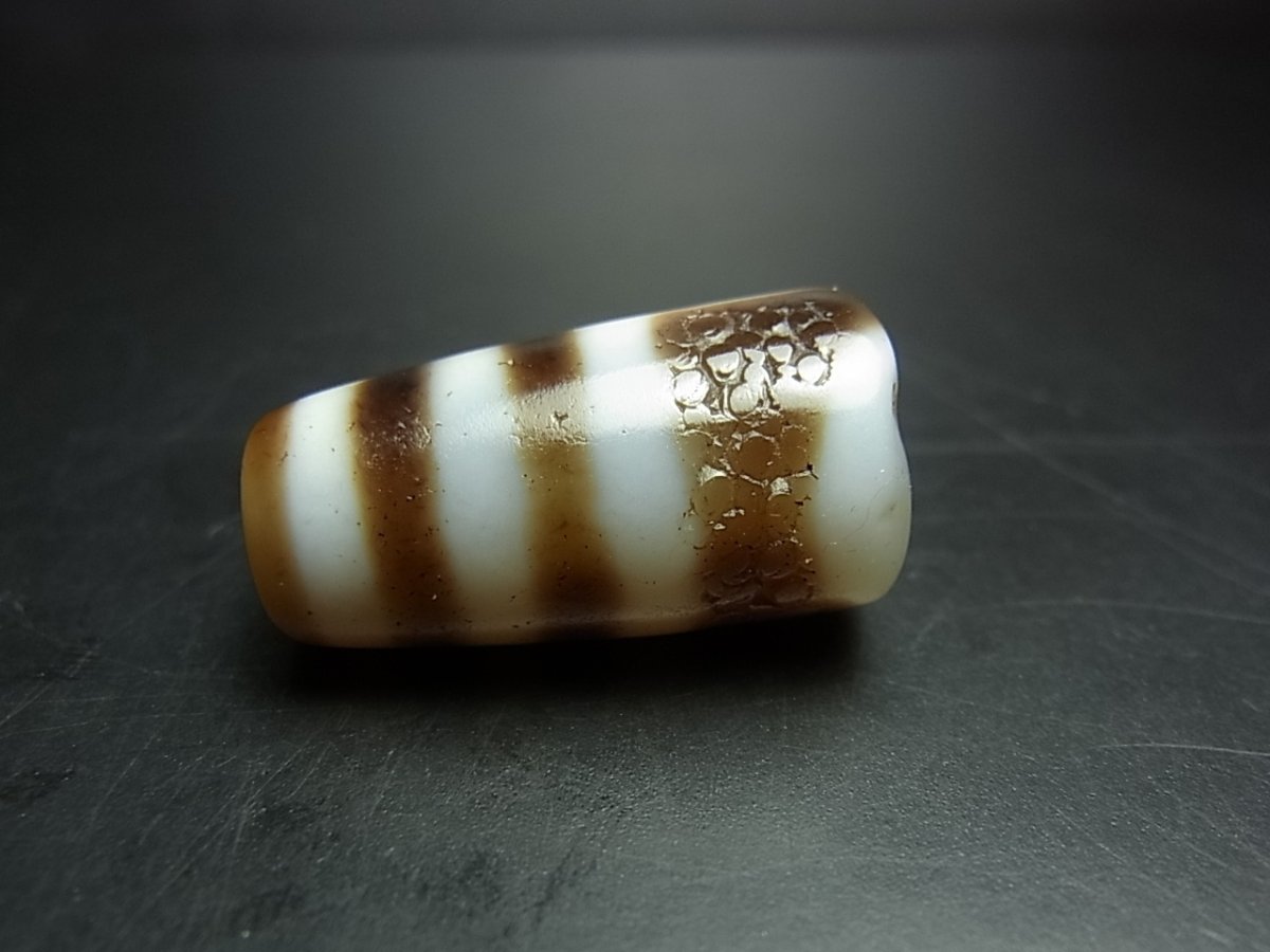 画像2: ジービーズ　３アイ( dzi mig sum pa )　チベット三眼天珠　 (2)