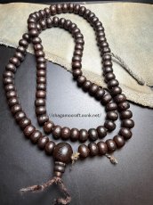 画像5: 老木珠のチベット念珠・スンドゥ付き（加持御守り紐）（Old Tibetan wood beads mala）99玉　アンティーク (5)